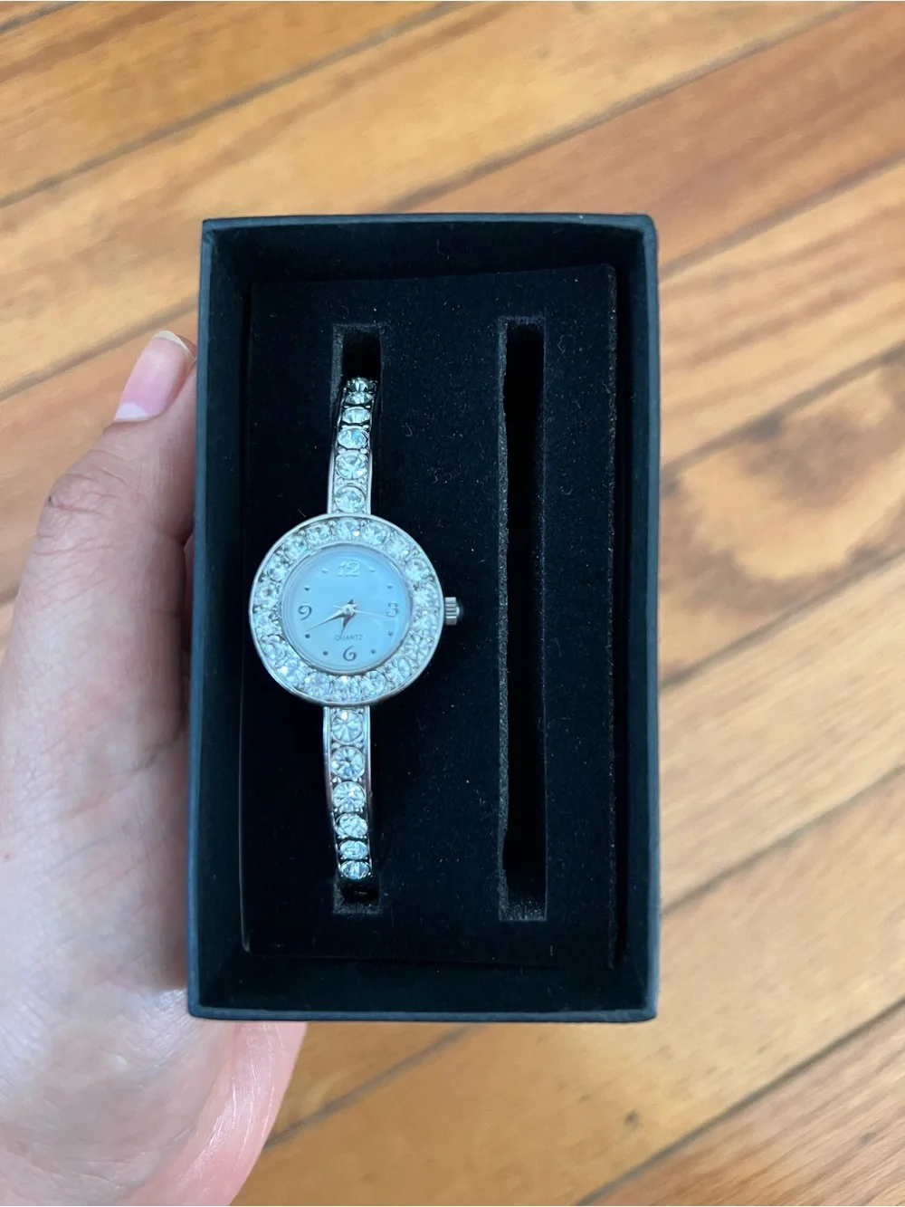 Stunning vintage avon diamanté silver tone watch